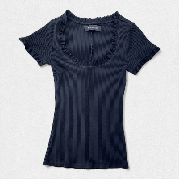 Reformation XS Rib Knit Ruffle Scoopneck T-Shit Scoop Neck Ribbed Top Tencel - Picture 1 of 4